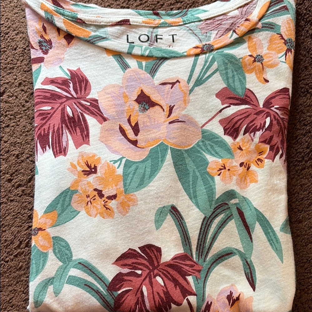 LOFT Red Short Sleeve T-Shirt